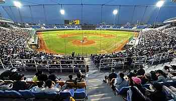 Turnout for CPBL pre-season games nearly triples