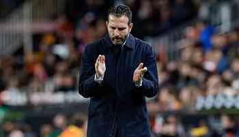 Valencia coach Baraja wants Mamardasvili to ignore transfer rumours