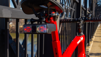 Raspberry Pi-powered AI bike light detects cars, alerts bikers to bad drivers