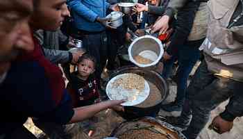 With little food, families in Gaza break Ramadan fast with what they can