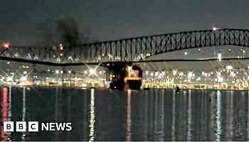 Moment Baltimore's Key Bridge collapses