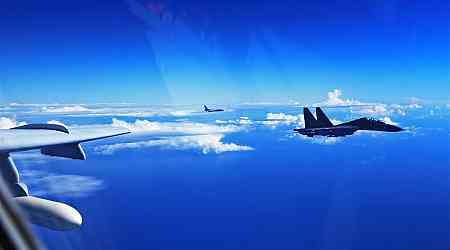 12 PLA planes cross Taiwan Strait median line: Defense ministry