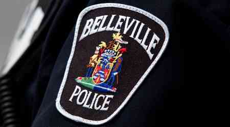 Hunting knife, sword seized in Belleville: police