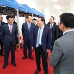 Xia Baolong inspects new bridge, meets with key leaders