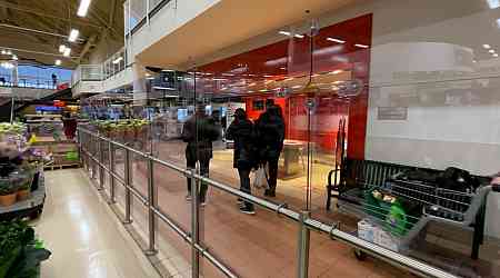 Concerns about plexiglass prompt inspections at some Loblaws locations in Ottawa