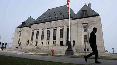 Supreme Court orders new trial for B.C. francophone who was not given French option