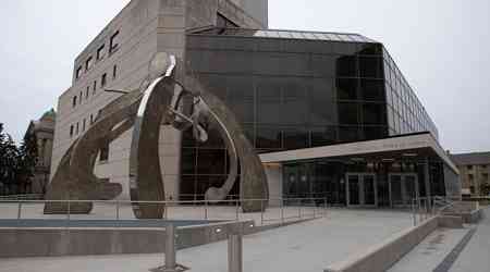 Winnipeg judge rules trial of accused serial killer to start with jury