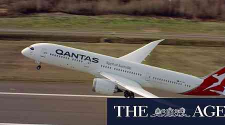 Qantas to pay $120 million for selling seats on already cancelled flights