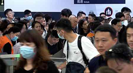 Golden Week tourist numbers meet expectations: govt