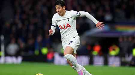 Tottenham captain Son defends players after Liverpool defeat