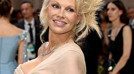  Pamela Anderson Ends Makeup-Free Streak With 2024 Met Gala Debut 