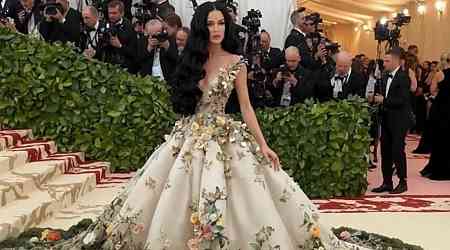 Amazing Fake Katy Perry Met Gala Photo Fools Fans, and Even Her Mom