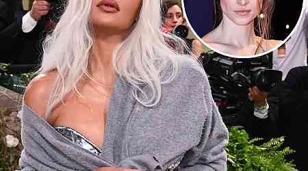  Proof Kim Kardashian's Met Gala Sweater Was Not a Wardrobe Malfunction 