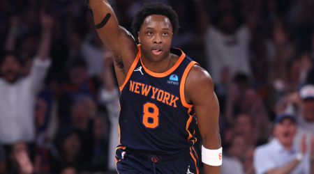  OG Anunoby injury: Knicks forward leaves Game 2 with hamstring issue as New York's injuries pile up 