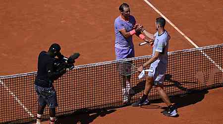 Nadal overpowered by Hurkacz at Italian Open