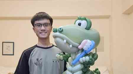 Hobbies can lead to success: 11th grader wins Qualatex balloon contest