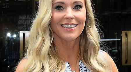  Kate Gosselin Shares Rare Pic of 4 of Her and Jon's Sextuplets 