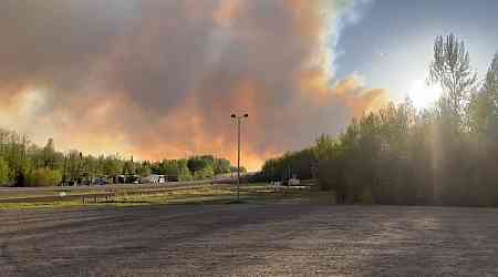 B.C. officials to give update on wildfire near Fort Nelson