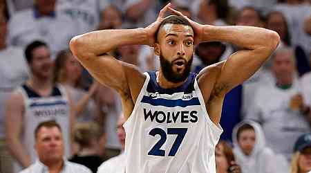  Timberwolves' Rudy Gobert fined $75,000 after making 'inappropriate' money gesture toward officials in Game 4 