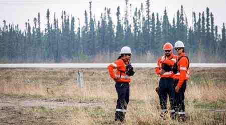 Cool weather, rain to aid in fight against fire threatening Fort McMurray