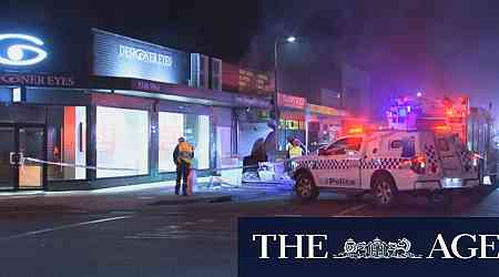 Police investigate separate tobacco store fires in Melbourne