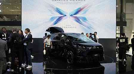 Xpeng Expands Sales Push With $38,400 Electric SUV for Hong Kong