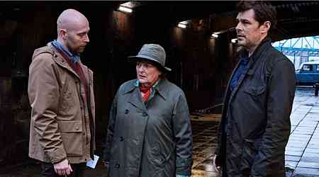 Vera star sends fans into frenzy as he makes announcement about final episode