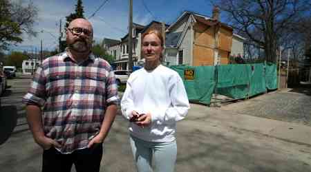 Semi-detached Toronto home renovation sparks bitter feud among neighbours