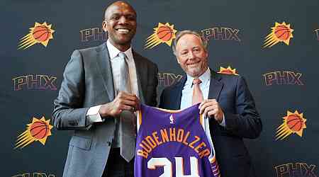 Budenholzer: I'd coach this Suns team if on moon