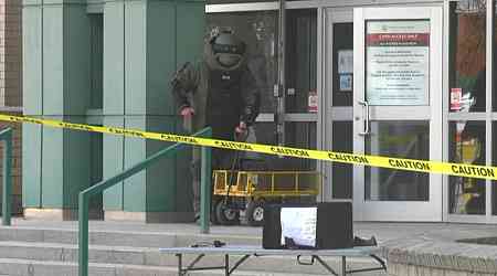 Bomb unit removes 'volatile substance' from Winnipeg hospital research centre