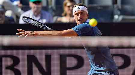 Tennis: Verpatzter Start, starkes Finish: Zverev im Finale von Rom