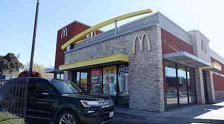 Canadian teen says he was fined $580 at McDonald's drive-thru for using app; police dispute