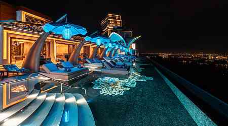 Cloud 22 offers unique night swim sessions at Atlantis The Royal
