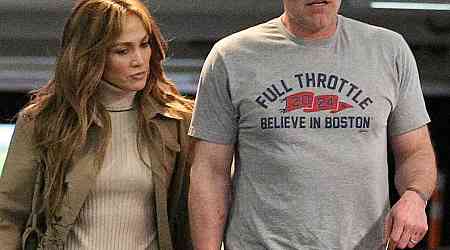  Jennifer Lopez and Ben Affleck Step Out Together Amid Breakup Rumors 