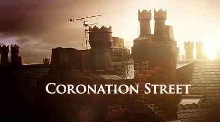 ITV Coronation Street legend in 'cobbles return' despite being 'killed off' in soap