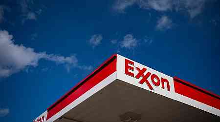 Calpers Opposes All Exxon Directors Amid Shareholder Dispute