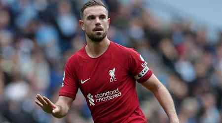 England coach Southgate: Tough to leave out Henderson