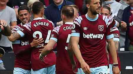 Cresswell agrees new West Ham deal