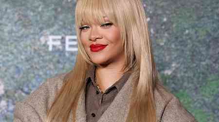 Rihanna Sets Two New Major RIAA Records