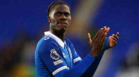 Arsenal could offer Everton four players in transfer swap for Amadou Onana