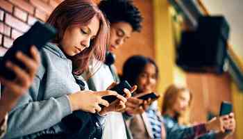 Can a law make social media less 'addictive'?