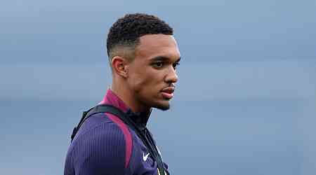 Arsenal sent very clear transfer message by Liverpool rival Trent Alexander-Arnold