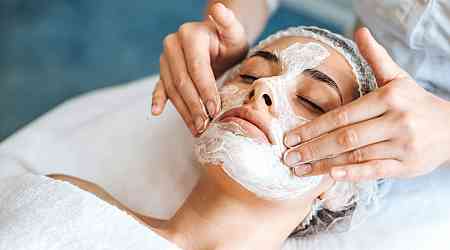 Estheticians share 5 red flags to look out for when getting a facial