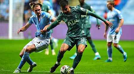 Ange Postecoglou booed as Tottenham snatch last-gasp win away to Coventry