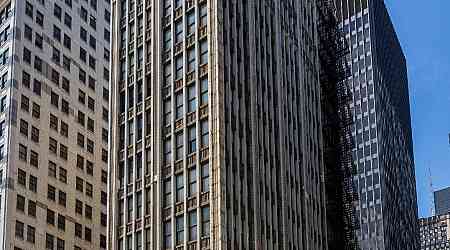 Chicago Preservationists Save Historic Skyscrapers from Demolition in United States