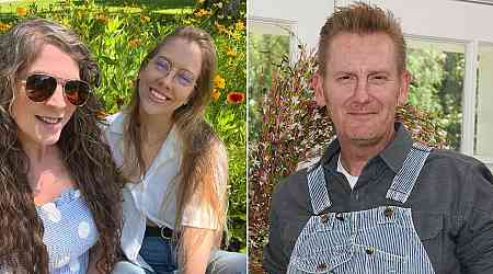 Rory Feek tried to visit daughters amid family rift but they refused to speak to him: 'We're at an impasse'