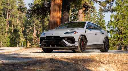 Review: The 2024 Lamborghini Urus Performante