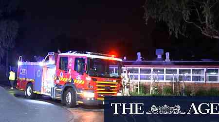 Canteen fire at Melbourne primary school deemed 'suspicious'	