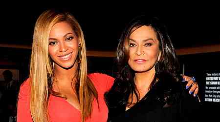 Beyonce's Mom Denies Responding to Dolly Parton Over CMAs Snub