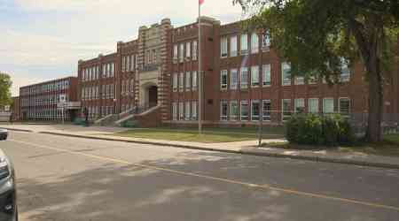 Moose Jaw high school fight ends in controversy, anxiety for students